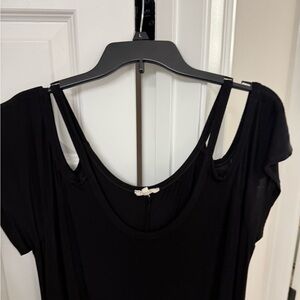 Black Scoop Neck Maxi Dress